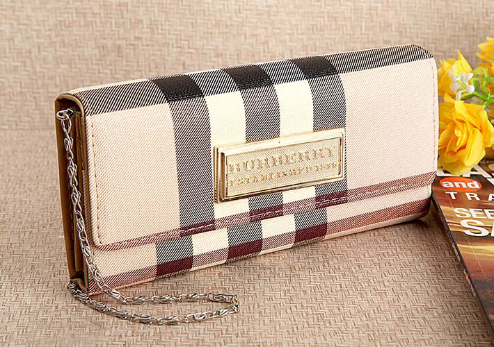 vi cam tay nu burberry vi cam tay nu burberry