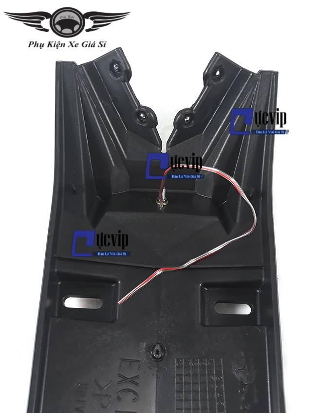 Dè Chắn Bùn Sau Có Đèn Kiểu FZ Gắn Xe Exciter 150 MS1443