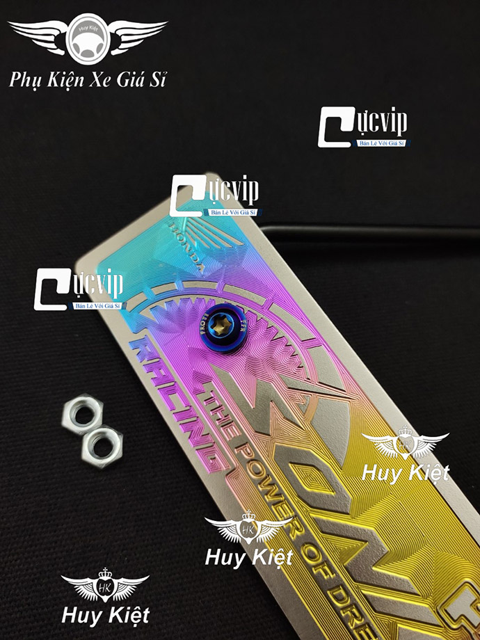 Bảng Tên Sonic Titan Điện Phân 3D Mẫu VIP + Pat Gắn + 2 Ốc Proti Inox 304 Xi Titan + 2 Tán tặng Kèm MS5397
