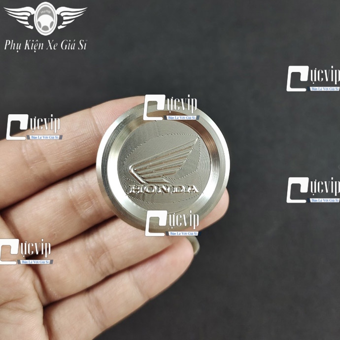 Núm Chụp Hộp Sên, Nắp Đậy Catte Salaya Inox 304 Kiểu Honda Cánh Chim Gắn Xe Wave, Dream, Furute, Future Led, Wave 125i Thái VM- MS5931