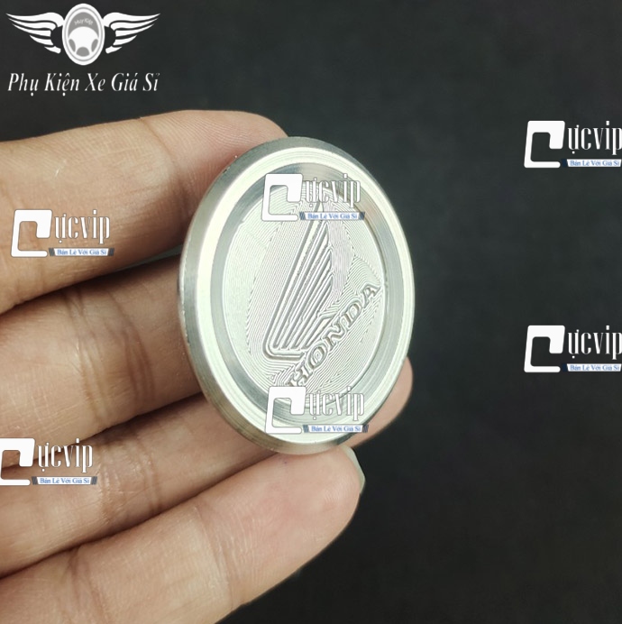Núm Chụp Hộp Sên, Nắp Đậy Catte Salaya Inox 304 Kiểu Honda Cánh Chim Gắn Xe Wave, Dream, Furute, Future Led, Wave 125i Thái VM- MS5931
