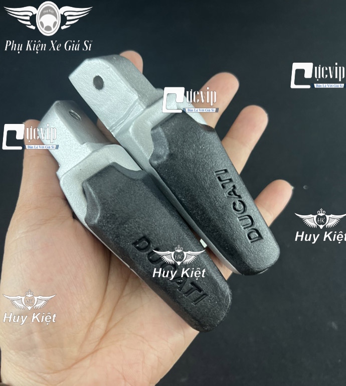 Cặp Gác Chân Sau Ducati Takegawa Gắn Xe Honda, Yamaha Wave, Dream, Future, Vision, Sonic, Winner V1, Vario 2015 - 2021, Sirius, Exciter, Jupiter MS5936