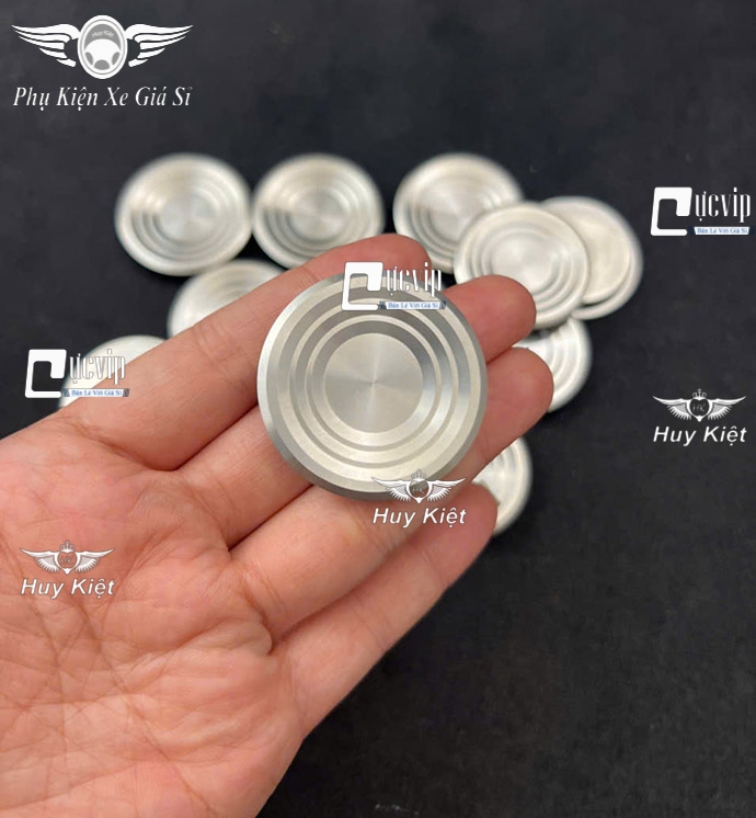 VM Núm Chụp Hộp Sên, Nắp Đậy Catte Salaya Mẫu Thái (Mới) Inox 304 Gắn Xe Wave, Dream, Furute, Future Led, Wave 125i thái, Sirius MS6606