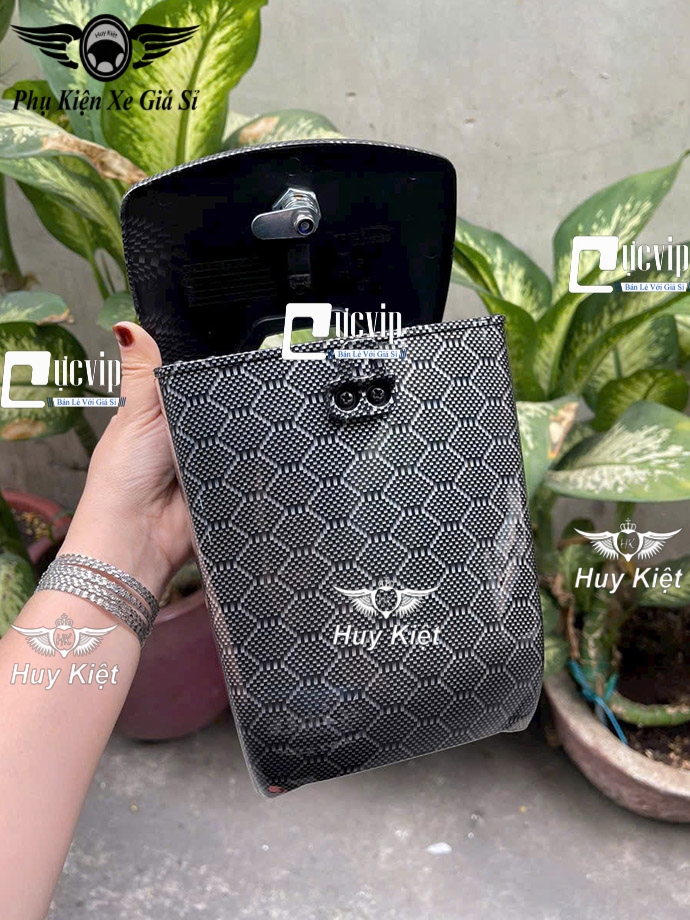 Hộp Giữa Đựng Đồ Mini Carbon [Có Khóa] Gắn Vision 2021 - 2025 MS6669