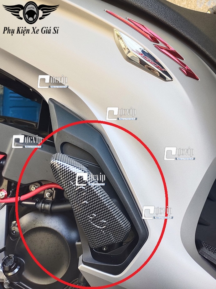 Ốp Gác Chân Sau SH 2017 - 2022, SH 350i, SH Mode 2013 - 2019 Carbon MS2386