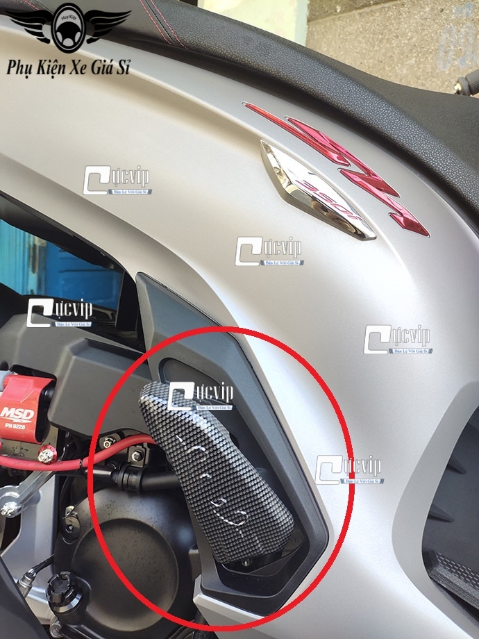 Ốp Gác Chân Sau SH 2017 - 2022, SH 350i, SH Mode 2013 - 2019 Carbon MS2386