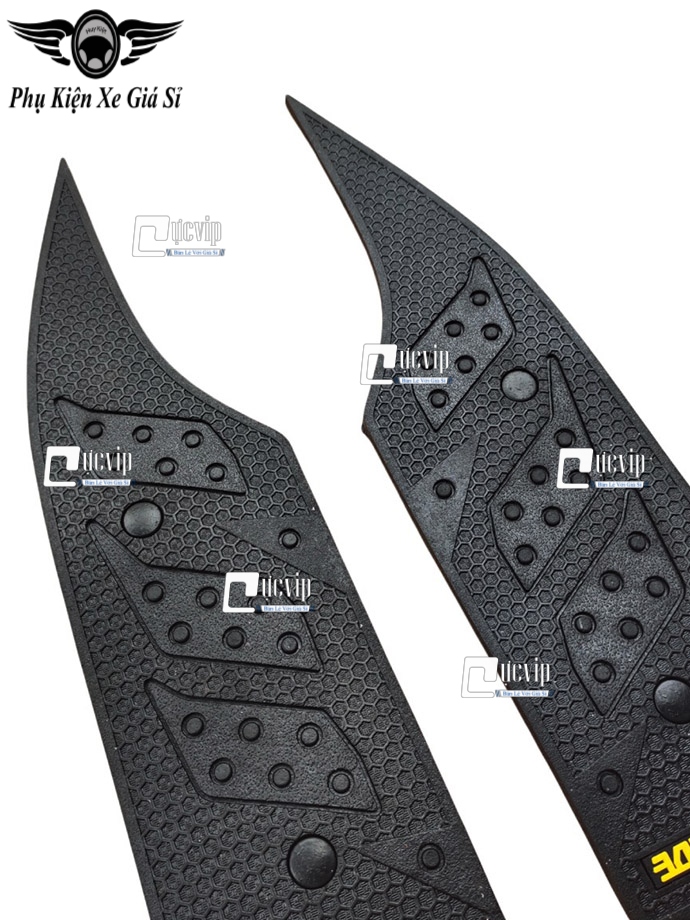Thảm Lót Chân Trước AirBlade AB 2016 - 2019 Cao Su Dày Chữ Vàng MS4681